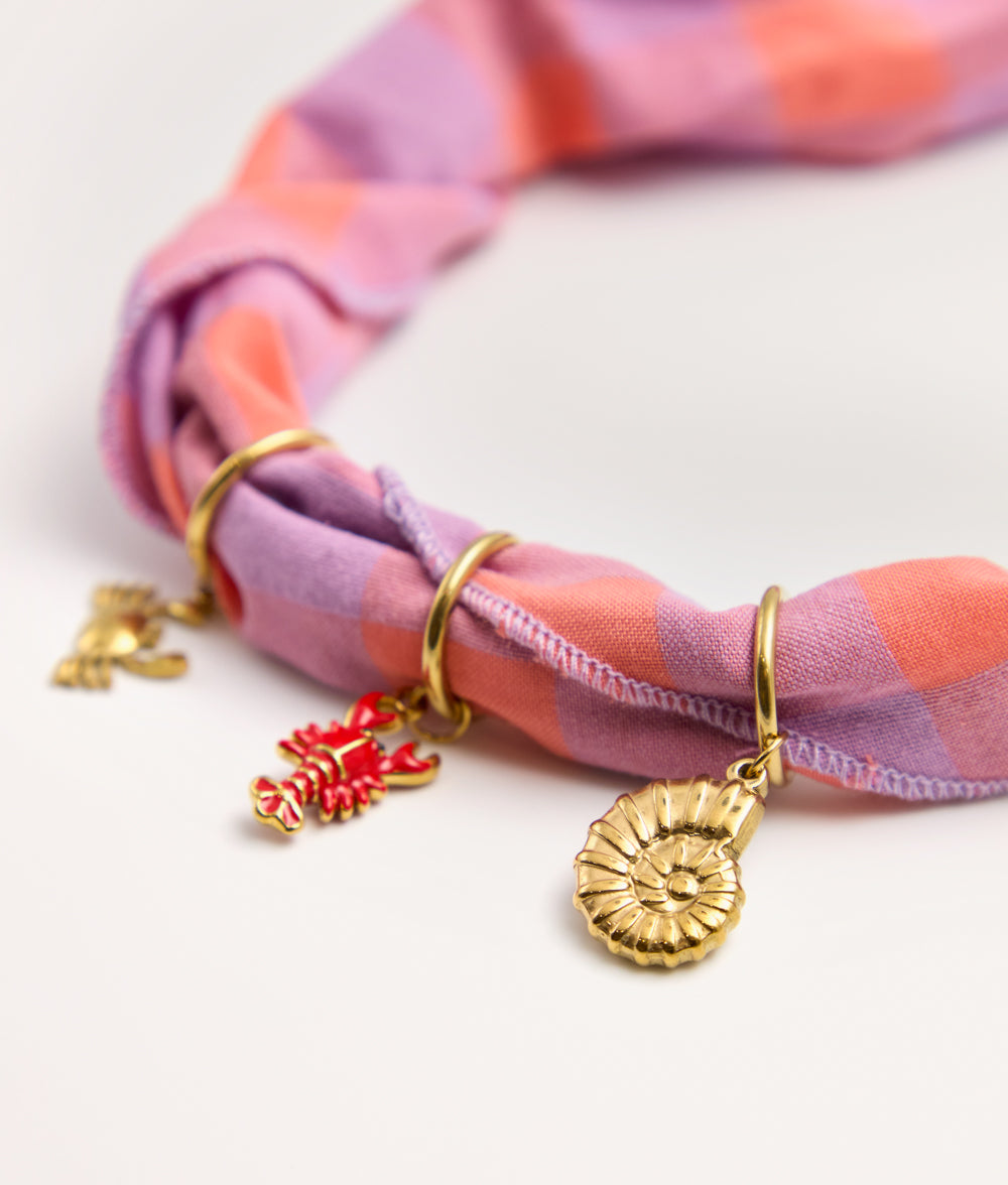 cafide-pets-jewelry-sira-hundebandana-violett-vichy-koralle-mit-charms image 3