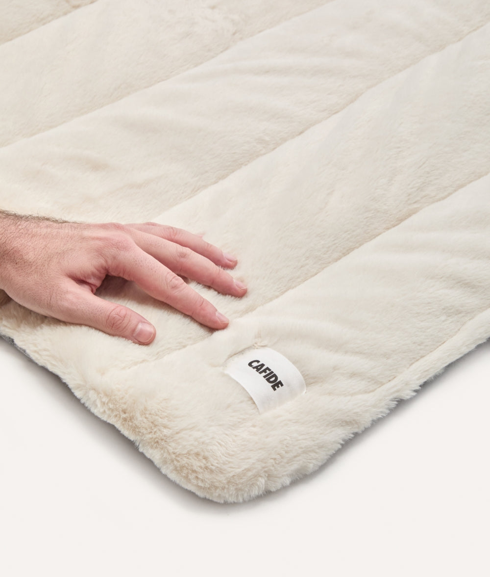 cafide-sleep-leila-hundebett-beige-fell-m-80x60-transportabel image 5
